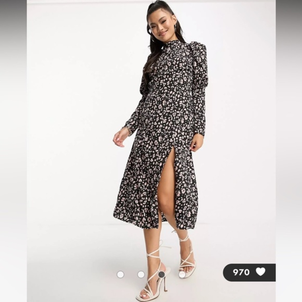 NWT AX Paris Black and White Floral Long Sleeve Dress Size 14